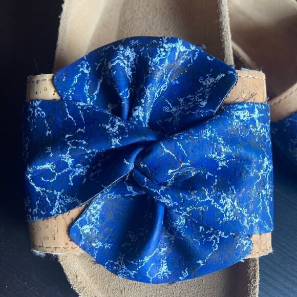 QURQ BLUE OVERSIZED BOW WOMAN'S SLIDES-  size 8 - Picture 7 of 8